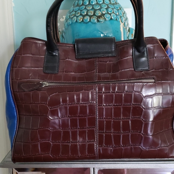 Handbag - Picture 2 of 4